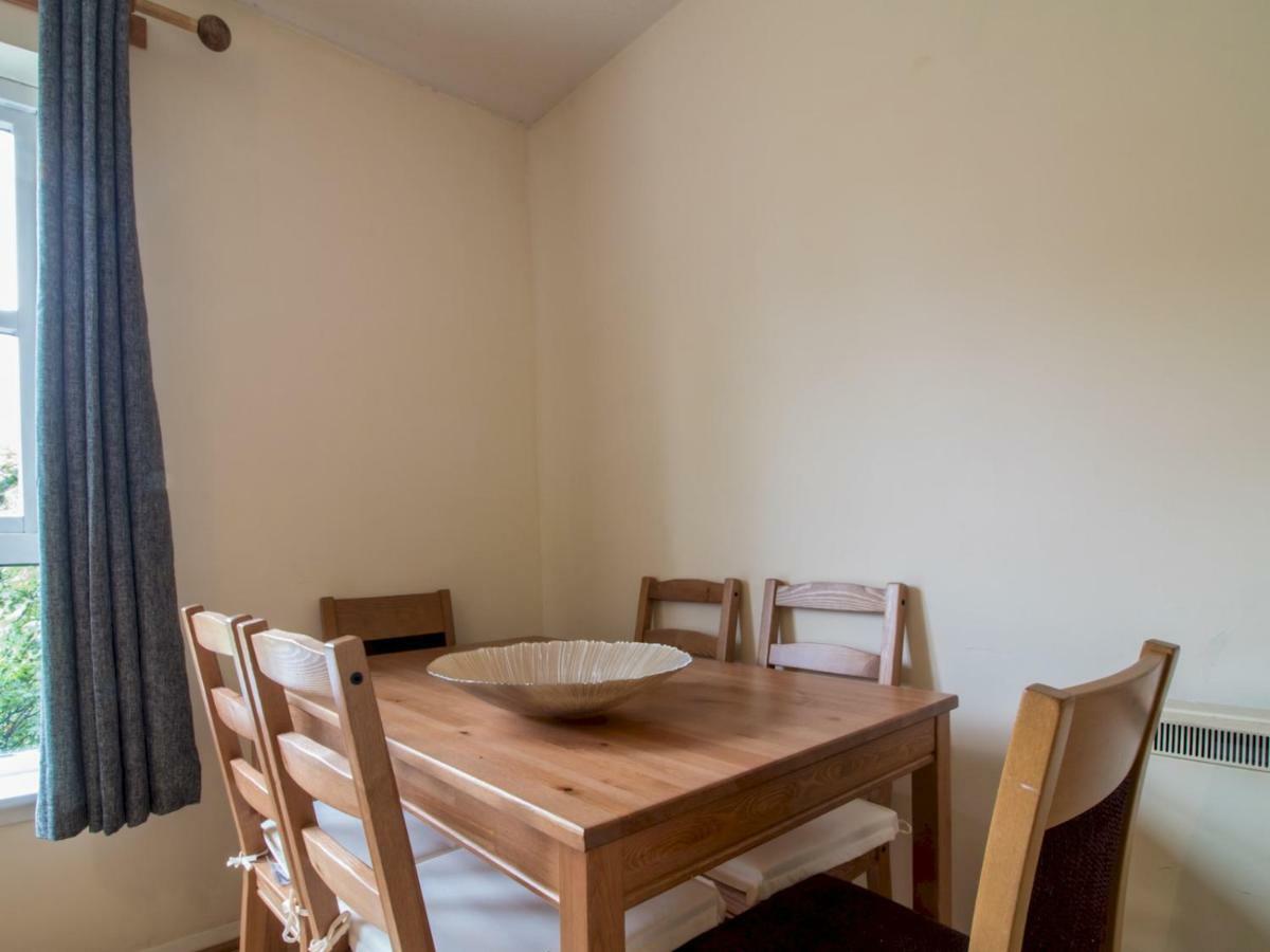 Bright & Tranquil Apartment Near City Centre With Free Parking! エディンバラ エクステリア 写真